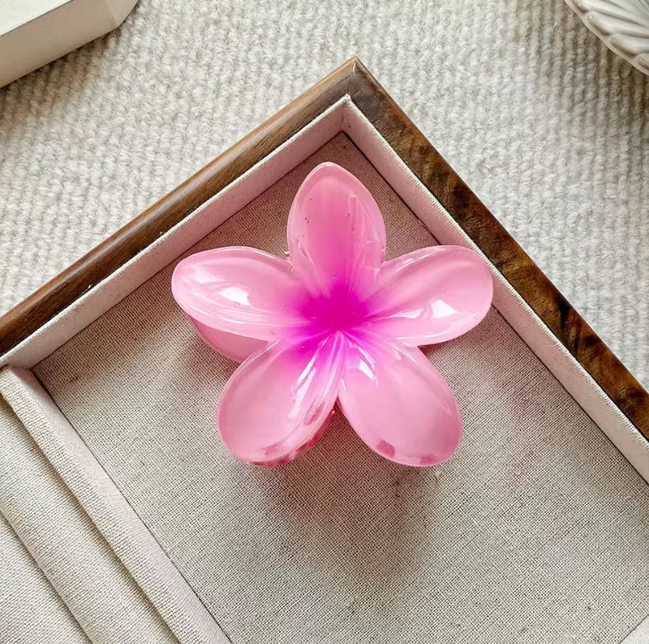 Hawaiian Claw Clip